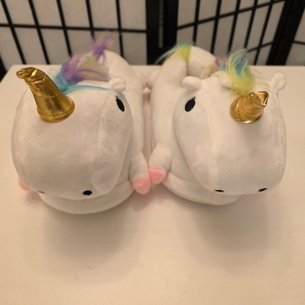 Like New ~ Sharplace Women's White Unicorn Plush Light Up Slippers ~ Sz 4.5-10 - Picture 3 of 11